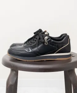 Стильные кроссовки с боковой молнией