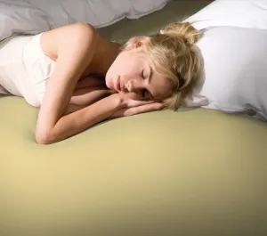 Простыня на резинке Bella Donna Premium Alto, светло-желтая, размер 200x220-200x240 см Formesse