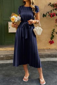 Платье с цельнокроеным поясом, плиссированное, с короткими пышными рукавами TRUEDAMES, темно-синий