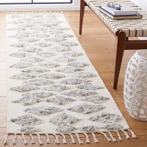 Ковер-дорожка SAFAVIEH, 69 x 244 см, Casablanca Collection, Grey & Beige, ручной работы марокканский с кистями, идеально для помещений с высокой проходимостью в гостиной, спальне (CSB558F)