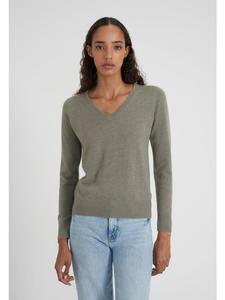 Style Republic Кашемировый свитер с V-образным вырезом, оливкового цвета