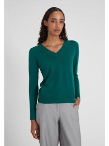 Style Republic Кашемировый свитер с V-образным вырезом в лесном стиле