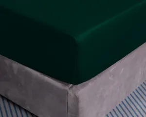 Простыня на резинке из хлопка 140x200+25 Бутылочно-зеленая Cotton Market