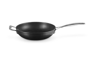 Алюминиевая сковорода с антипригарным покрытием Le Creuset с прихватом, чёрный