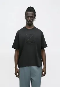 Футболка премиум-класса с принтом в виде переплетенных букв. Calvin Klein, Black