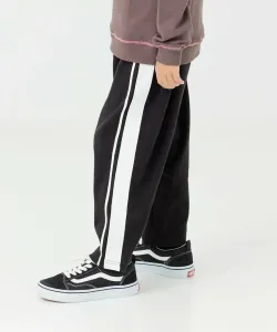 Гиперэластичные боковые брюки-баллоны Chil2, цвет Black