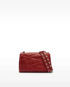 Мягкий многофункциональный плечевой мешочек с декоративными заклепками и магнитной застежкой Parfois, красный