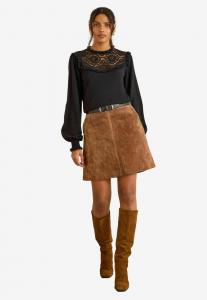 Джемпер Love & Roses Jumper, Black Lace Yoke/Black