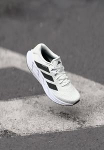 Кроссовки Adidas Performance ADISTAR 4, White/Black/White