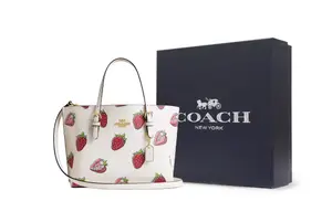 COACH Плащ из лакированного холста