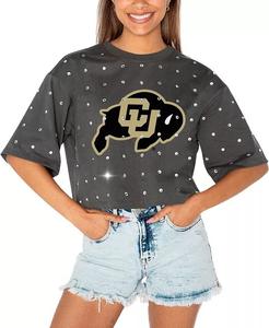 Женская серая укороченная футболка Colorado Buffaloes Go Time со стразами Gameday Couture