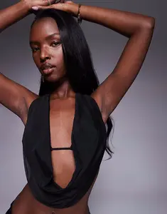 Топ Oh Polly Fayola с воротником-хомутиком черного цвета