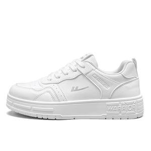 WARRIOR Легкие дышащие низкие скейтерские кроссовки для увеличения роста унисекс белый, цвет White