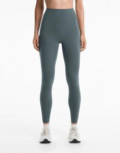 Леггинсы OYSHO Light touch с высокой посадкой, длиной до щиколотки 20 см, с карманами, антрацитово-синего цвета