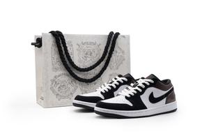 Jordan Баскетбольные кроссовки Air 1 Vintage, унисекс, низкие, белые/кофейные