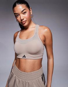 Спортивный бюстгальтер Adidas Training Strength с высокой поддержкой мелово-коричневого цвета