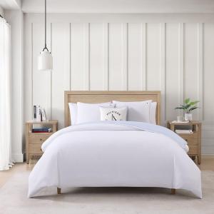 Tommy Hilfiger Комплект постельного белья King, однотонное белое микропике, супермягкое, включает пододеяльник, простыню и наволочки.