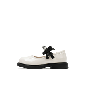 Детские кожаные туфли с нескользящей, износостойкой, дышащей подошвой Staccato, белый