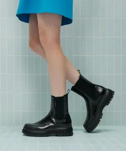 Ботинки челси Darra из искусственной замши с жесткой подошвой Charles & Keith, цвет Black