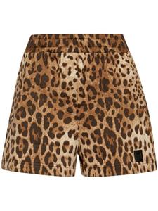 Dolce & Gabbana шорты с нашивкой-логотипом, коричневый