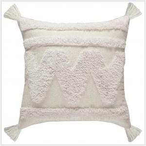 WEIWO Декоративная наволочка Dot Beige с вышивкой и кисточками