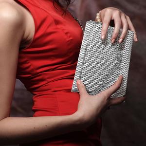 Элегантная вечерняя сумочка-клатч в форме конверта с круглыми камнями багетной огранки, украшенная стразами, и декорированная стразами FASHNZFAB, черный