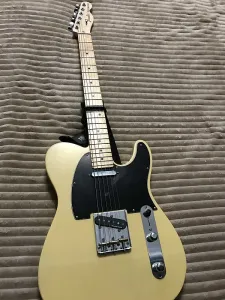 Fender Telecaster - Сделано в США 2022 - Винтажный белый & Гриф из клена