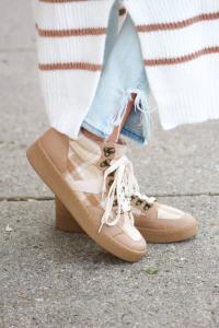 Женские кроссовки Kaia в клетку бежевого цвета OASIS SOCIETY