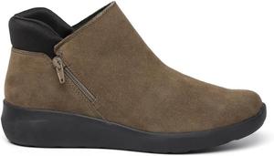 Женские ботильоны Clarks Kayleigh с средней высотой голенища, Dark Olive Suede