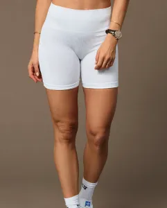 Женские спортивные шорты с карманами из переработанной ткани Believe Athletics, белый