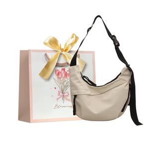 Сумка через плечо унисекс Champion Cub, Черный