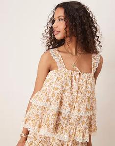 Топ ASOS DESIGN с кружевной отделкой и цветочным принтом, многоуровневый