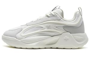 XTEP Звездные метеоритные TD прочные дышащие низкие массивные кроссовки женские серые серо-белые, цвет Gray White