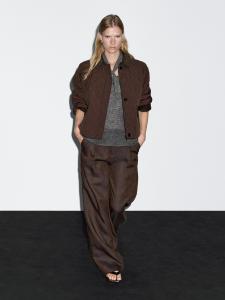 Короткая водоотталкивающая куртка с вельветовыми деталями Massimo Dutti, бургундия