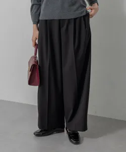 Красивые брюки из саржи для создания фигуристой фигуры Suite L, цвет Black [005]