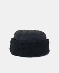 Стеганая шляпа с овечьим мехом Nine West, черный