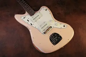 Fender Custom Shop 1963 Jazzmaster Relic в цвете Faded Aged Shell Pink