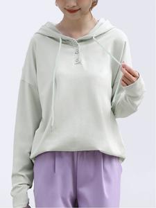 Женственная повседневная толстовка с капюшоном