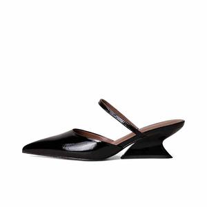 Женские сандалии с закрытым носком, устойчивые к истиранию SHOEMAKER QUEEN, Classic Black