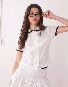 Блуза-браслет белого цвета Collusion