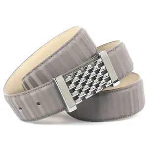 Кожаный ремень Anthoni Crown с мерцающим 3D-эффектом и серебристой пряжкой, серый
