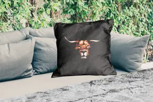 Подушка для улицы - Лев - Животные - Шотландская горная порода скота - 60 x 60 см - Водонепроницаемая - Подушка для отдыха - Декоративная - Подушка для сна MuchoWow