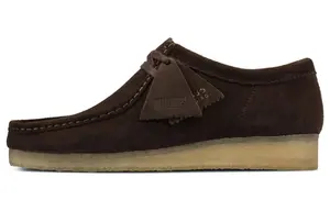 Ботинки Wallabee от Originals, темно-коричневая замша Clarks