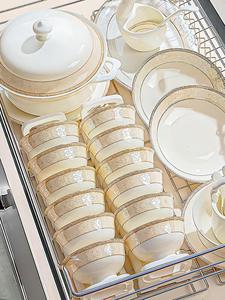 Luowei Jingdezhen керамический набор посуды, набор тарелок и мисок для новоселья, роскошный высококлассный вид для домашнего использования, 62 Norwegian Forest 56 предметов [подарочный набор] (Norwegian Wood 56 предметов [подарочный набор])