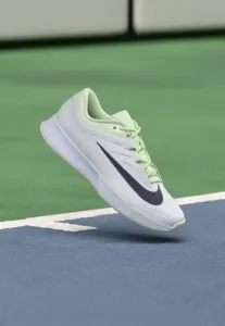 Теннисные кроссовки zoom vapor pro 3 all-court Nike Performance, White/Dark Raisin/Volt Tint