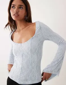 Бледно-голубой кружевной топ с рукавами-ангелами ASOS DESIGN