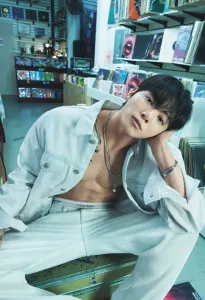 Джинсы свободного кроя Calvin Klein Jeans, Bleachout