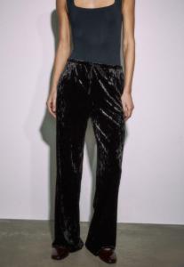 Брюки Stradivarius LOOSE-FITTING, Black