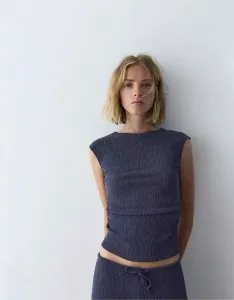 Темно-синий креповый топ Pull&Bear