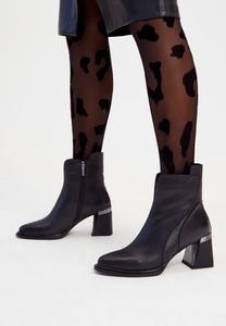 Ботильоны Block Heel Cesare Gaspari, черный